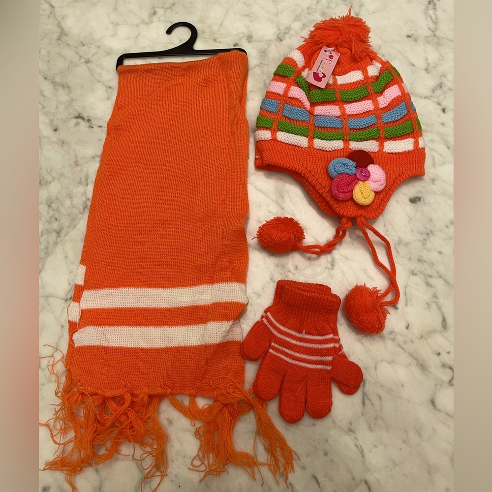 Baby girl’s knit hats with scarf, gloves